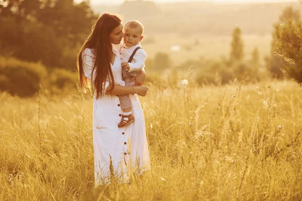 Young Mother Her Little Son Outdoors Agricultural Field Beautiful Sunshine — Stock Photo, Image