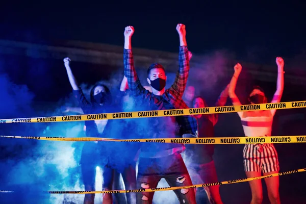 Syan Gecesi Birlikte Duran Bir Grup Protestocu Genç Nsan Hakları — Stok fotoğraf