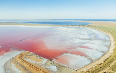 Ukrayna 'daki Jarilgach adasının görkemli manzaraları..