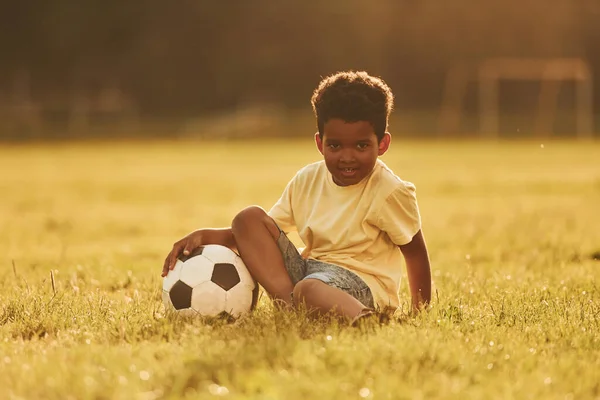 Beautiful Sunshine African American Kid Have Fun Field Summer Daytime — Stock Photo, Image