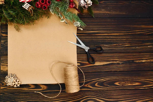 Gelbes Papier Ansicht Von Oben Auf Weihnachten Festliche Textur Mit — Stockfoto