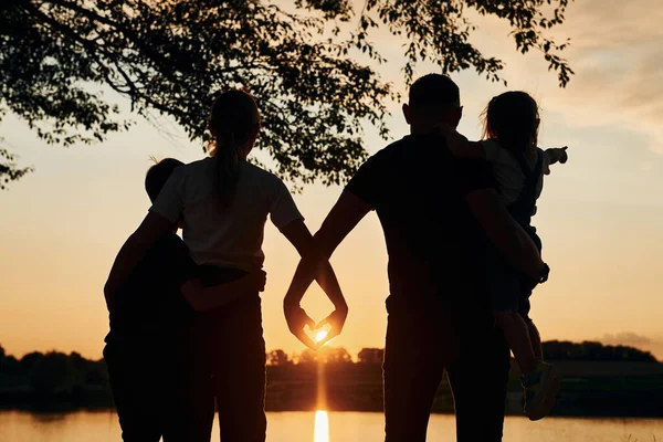 Looking Sunset Family Mother Father Kids Camping — Stock Photo, Image