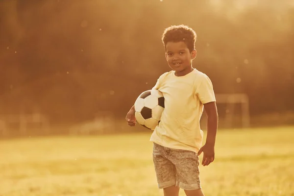 Illuminated Sunlight African American Kid Have Fun Field Summer Daytime — Stock Photo, Image