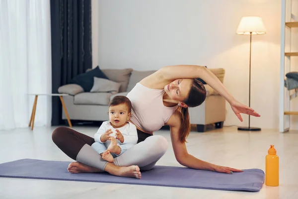 Doing Yoga Exercises Mother Her Little Daughter Home Together — Stock Photo, Image