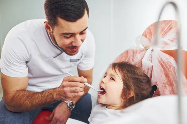 Little Girl Visiting Dentist Clinic Conception Stomatology — стоковое фото