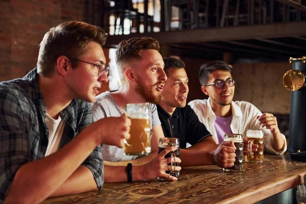 Beer Hands People Casual Clothes Sitting Pub — Stock Photo, Image