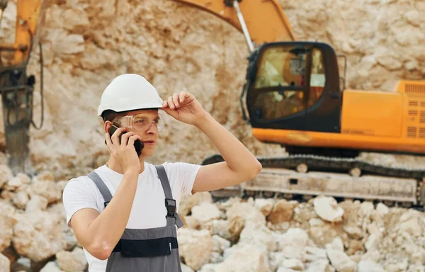 Gran Carrera Trabajador Uniforme Profesional Está Pozo Del Préstamo Día — Foto de Stock