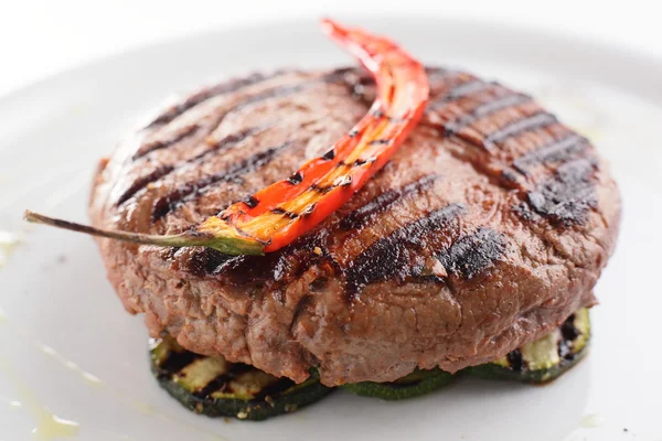 Carne de tostador con guarnición — Foto de Stock