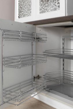 açılan mutfak dolabı