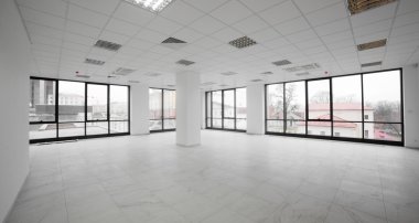 Beyaz yepyeni iç ofis