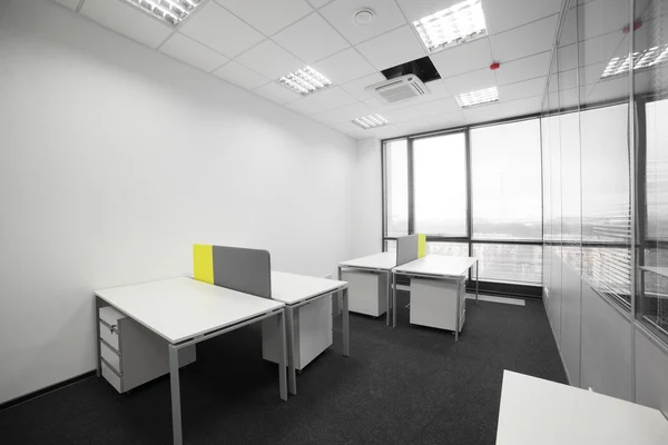Biały zupełnie nowe wnętrze biura — Zdjęcie stockowe