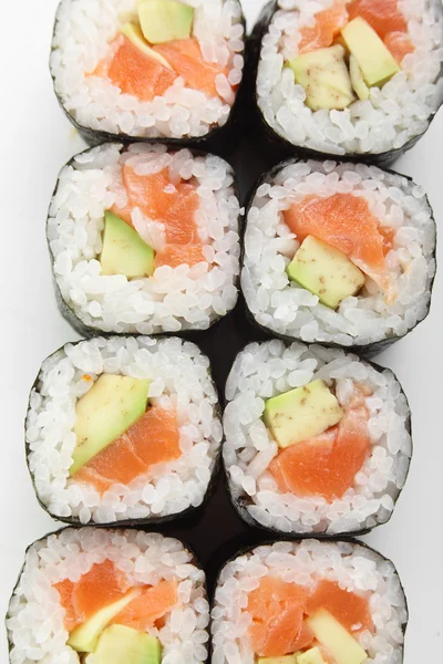 Verse sushi op witte achtergrond — Stockfoto