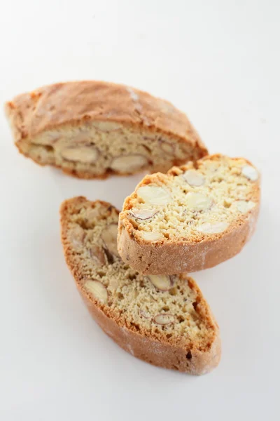 Dulce cantuccini sobre fondo blanco —  Fotos de Stock