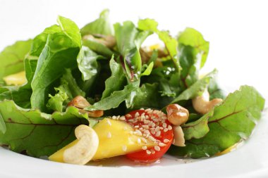 lezzetli sebze salatası