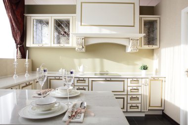 yeni modern bir mutfak
