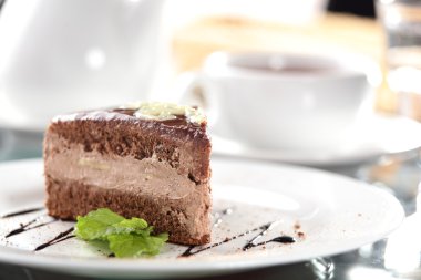 tatlı pasta çanak üzerinde