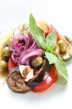 lezzetli sebze salatası