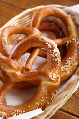 lezzetli kahverengi ekmek ahşap tablo