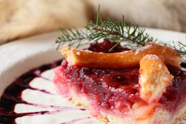 tatlı pasta çanak üzerinde