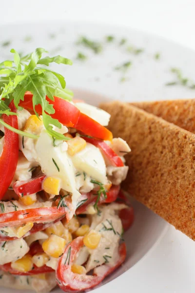 Salada saborosa com legumes — Fotografia de Stock