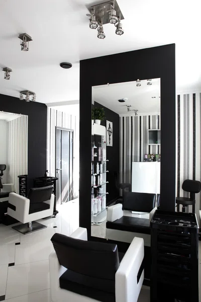 Interieur van moderne beauty salon — Stockfoto