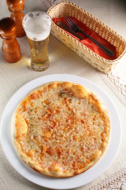 sıcak ve lezzetli İtalyan pizza