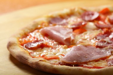 sıcak ve lezzetli İtalyan pizza