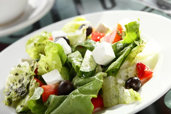 Tasty salad with vegetables — Stock Photo, Image