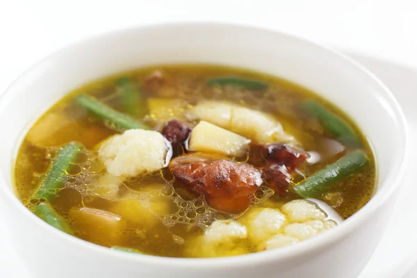 Varm soppa med grönsaker — Stockfoto