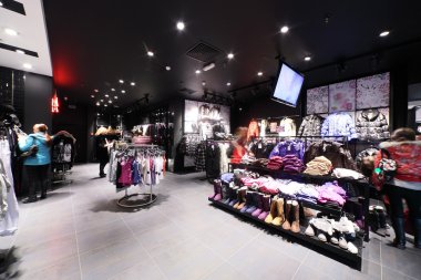Avrupa yeni giyim mağazası