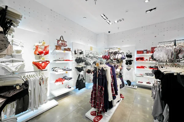 Avrupa giyim ve iç çamaşırı Dükkanı