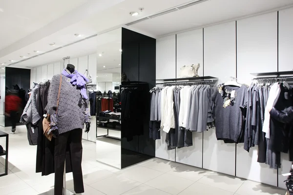 European brand new clothes shop — Stock Photo, Image
