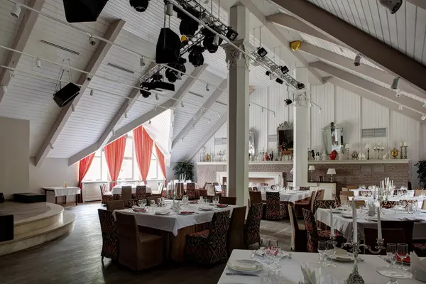 Luxe restaurant in Europese stijl — Stockfoto