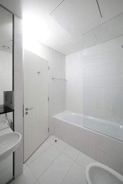 aydınlık ve temiz Avrupa tuvalet