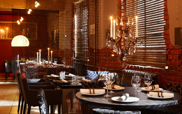 Luxe restaurant in Europese stijl — Stockfoto