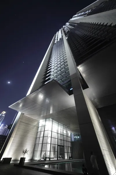 Eingang zu Dubais Wolkenkratzer — Stockfoto