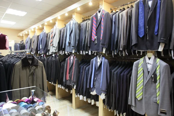 Tienda de ropa nueva marca europea —  Fotos de Stock