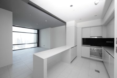 temiz beyaz Avrupa mutfağı