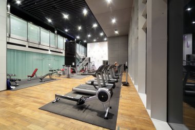 windows çok parlak spor salonu