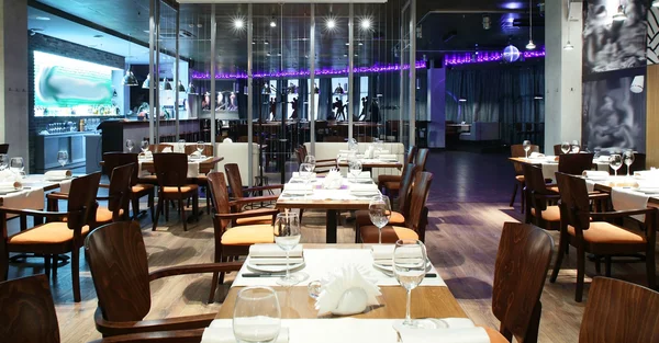 Restaurante de lujo en estilo europeo — Foto de Stock