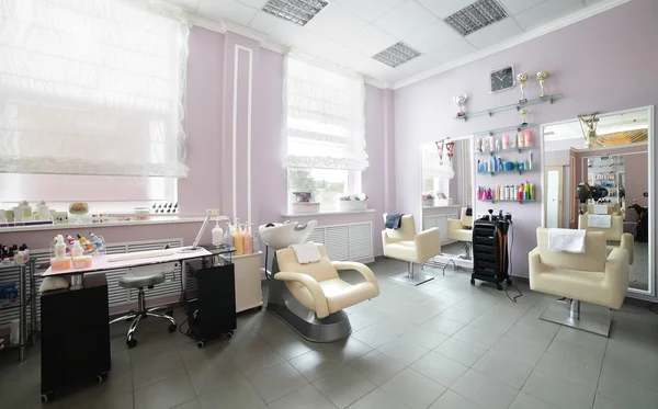 Čisté Evropské vlasy salon — Stock fotografie