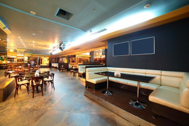 Avrupa tarzı modern gece kulübü