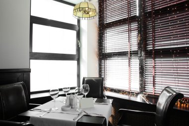 modern restoran güzel iç