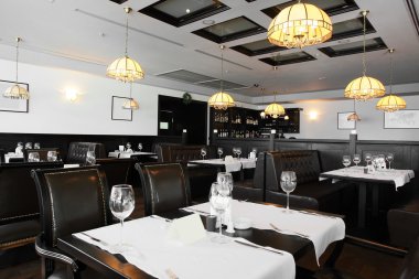 modern restoran güzel iç