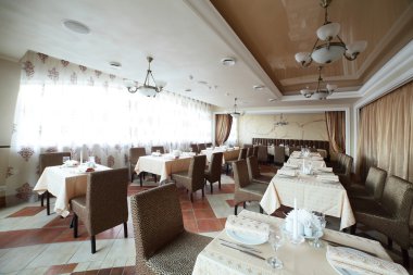 modern restoran güzel iç