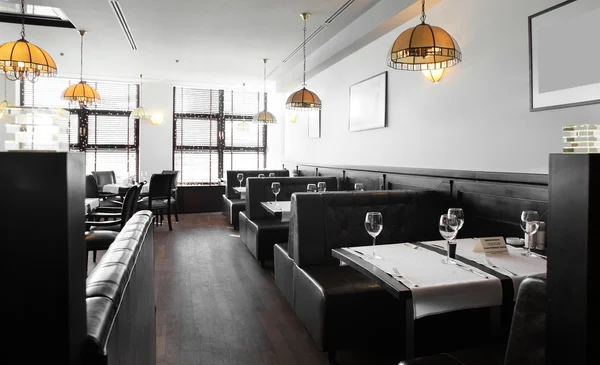modern restoran güzel iç