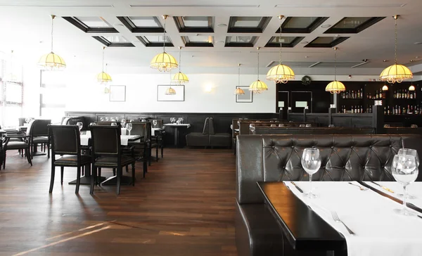 modern restoran güzel iç