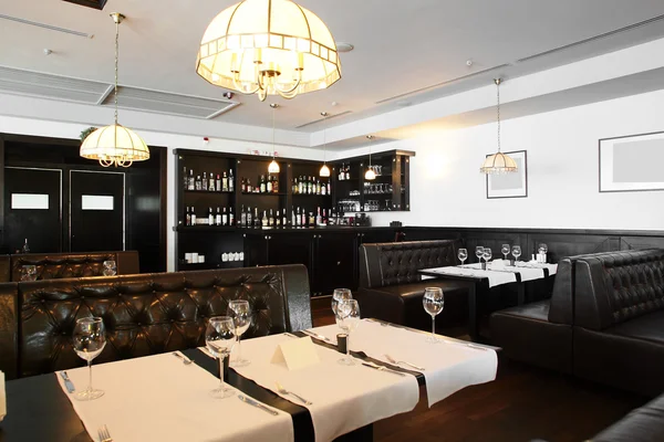 modern restoran güzel iç