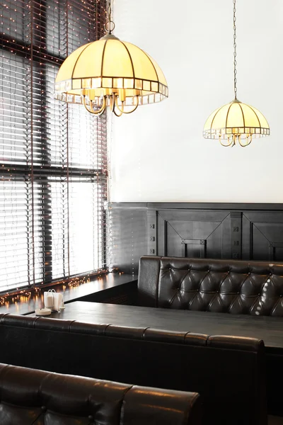 modern restoran güzel iç