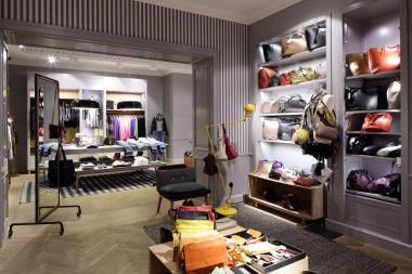 yeni iç kumaş mağazası